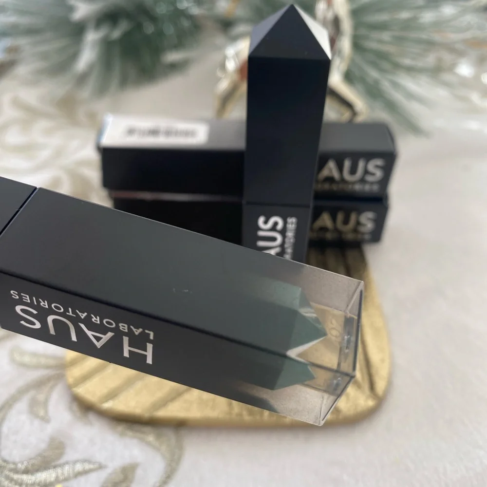 HAUS LABORATORIES BY LADY GAGA 2 GLAM ATTACK LIQUID EYESHADOW DYNASTY EMERALD